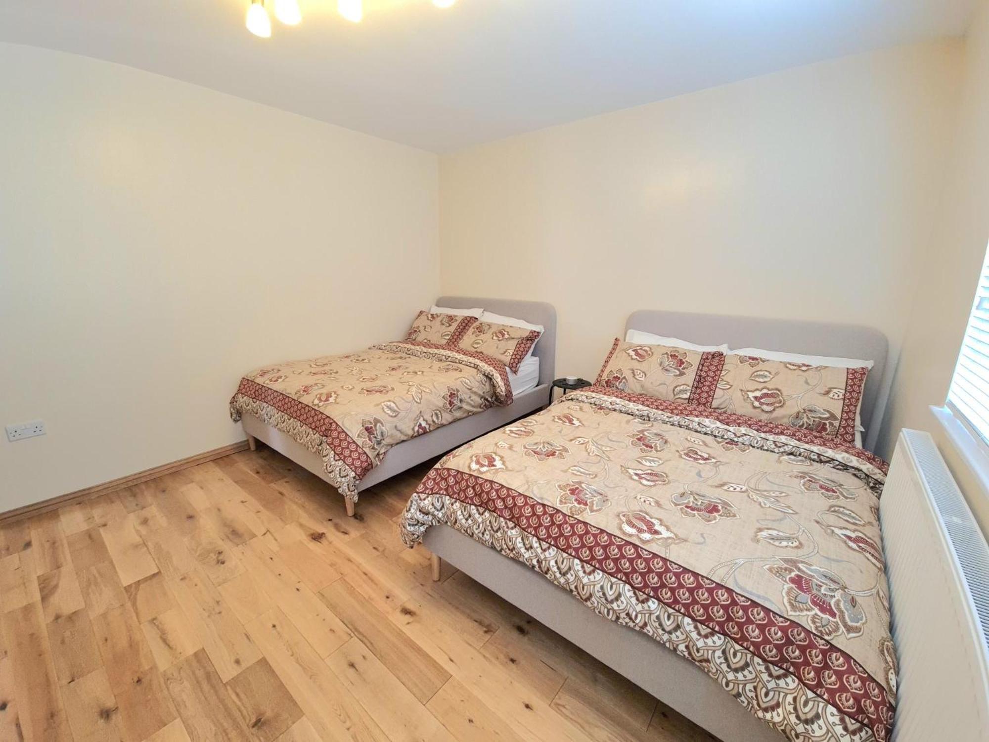 London Luxury 2 Bedroom Flat Sleeps 8 Free Parking East Barnet Exterior foto